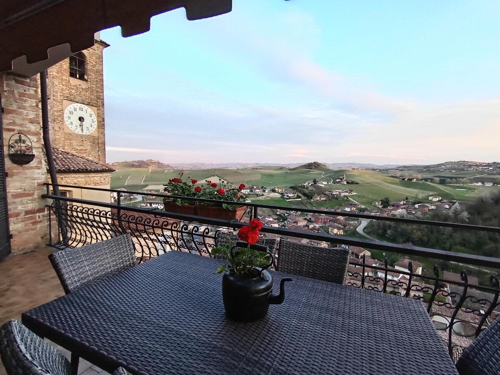 Teresa Al Belvedere Rooms&Holidayapartments Camere&Appartamenti Castellinaldo Zewnętrze zdjęcie